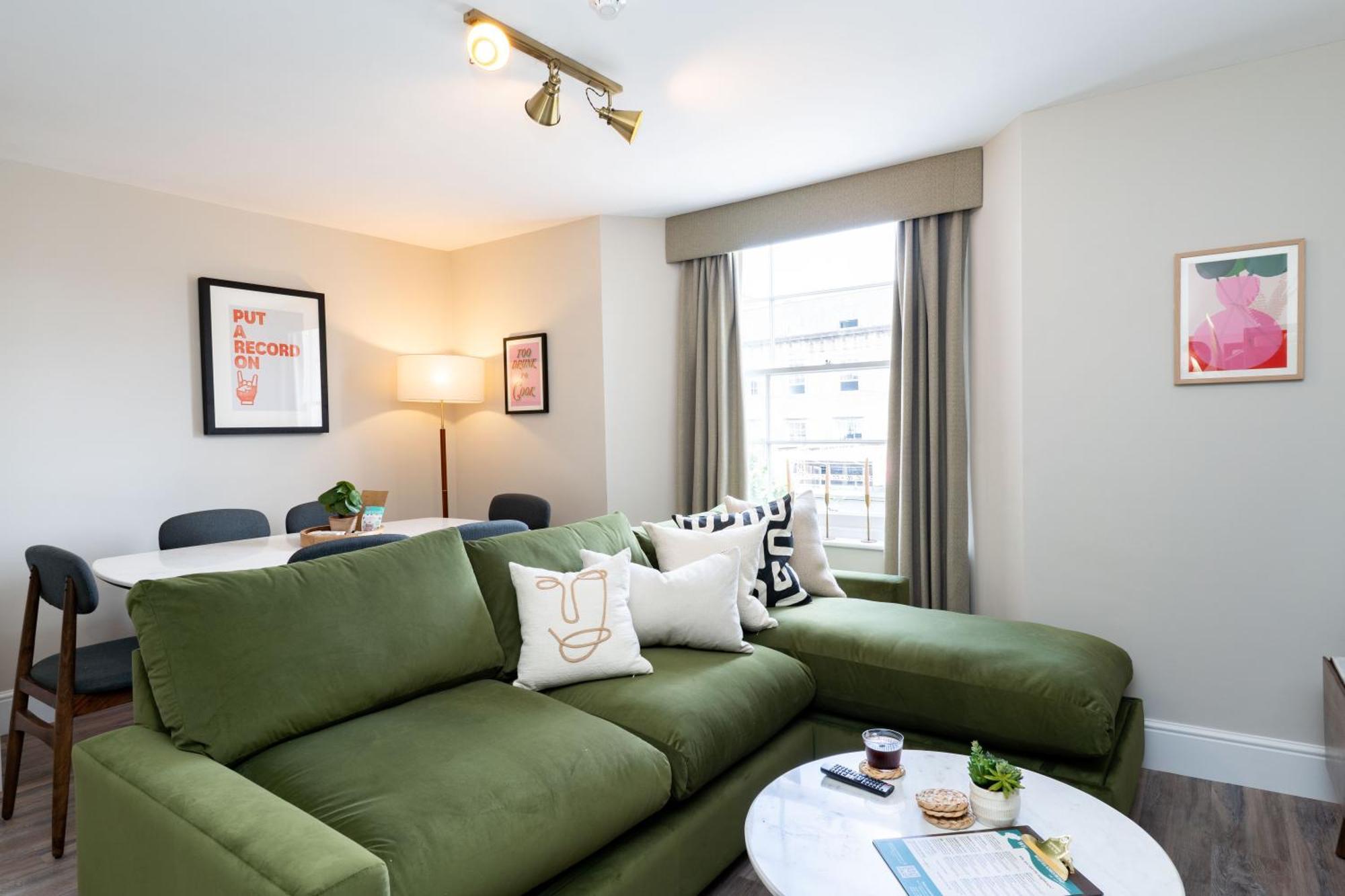 Wellington Place I Your Apartment Bristol Esterno foto
